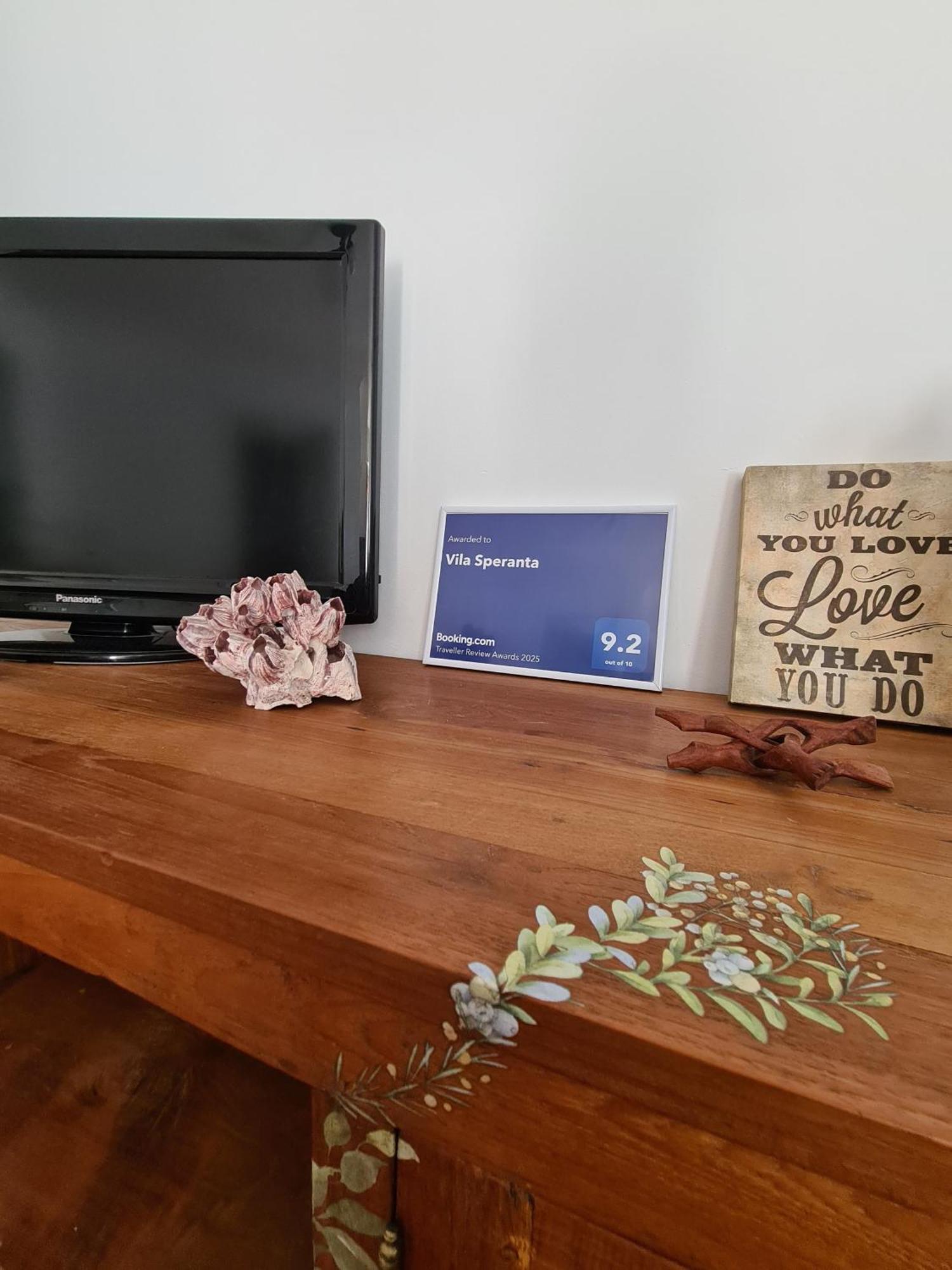 Vila Speranta Pleşcoi Dış mekan fotoğraf